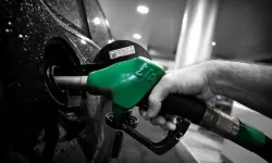 Motorine gece yarısı zammı: Fiyatlar bazı illerde 70 TL’yi aştı