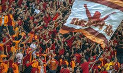 Galatasaraylı Taraftarlar ile Hollanda Polisi Arasında Gerginlik!