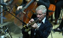 Grammy ödüllü trompetçi Chris Botti, CSO ile Ankara’da sahne aldı