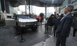 Tesla'nın elektrikli kamyoneti Cybertruck Ankara'ya geldi