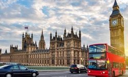 Londra Sokaklarında Dev Operasyon: Tam 212 Kişi Gözaltına Alındı!