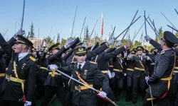 TSK'dan ihraç edilmişlerdi... Birlikte Ankara'dan ev kiraladılar!