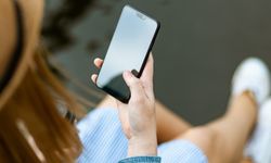 İtalya'da Okullarda Telefon Kullanımı Yasaklandı