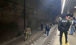 Marmaray’da tren aylarına atlayan şahıs hayatını kaybetti