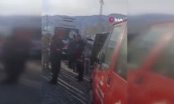 Hakkari’de öğretmen servisi devrildi: Çok sayıda yaralı var!