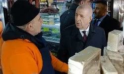 Ümit Özdağ Ulus Hali esnafını ziyaret etti