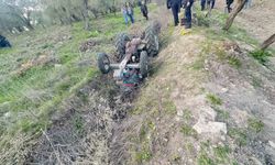 Akhisar’da zeytin tarlasında feci kaza: Traktörün altında kalan sürücü hayatını kaybetti