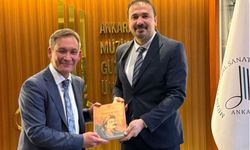 Temirbek Jürgenov Kazak Milli Sanat Akademisi Ankara'da