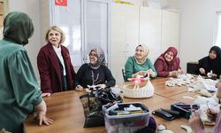 Ebru Keyvan, Geleneksel El Sanatları Merkezini ziyaret etti