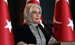 Emine Erdoğan'dan Evlilik ve Doğum Uyarısı