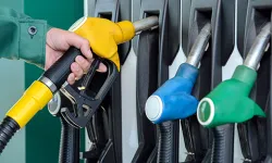 Araç sahiplerine kötü haber: Benzine 1 lira zam yolda!