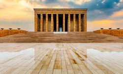 Anıtkabir'de saygı duruşu: Devlet erkanı Ata'nın huzurunda