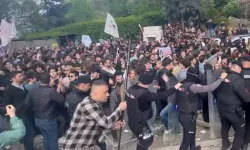 Boğaziçi Üniversitesi’nde Protestolarada 4 Öğrenci Tutuklandı Gazeteci Can Öztürk Adliyede