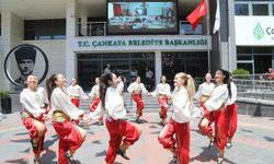 HOY-TUR Halk Dansları Topluluğu’ndan Renkli gösteri