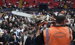 Ankara'da unutulan eşyalar açık artırmayla yeni sahiplerini buldu