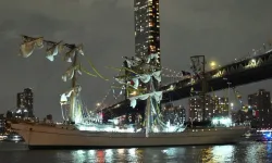 New York’ta Meksika Donanma Gemisi Brooklyn Köprüsü’ne Çarptı: 2 Ölü 20 Yaralı
