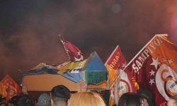Kayserili Galatasaraylılar memleketinde şampiyonluğu coşkuyla kutladı