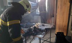 Korkulan başa geldi! Prizde unutulan ütü yangın çıkardı