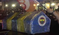 Şampiyonluk kutlamasında inanılmaz olay! Fenerbahçe tabutu taşındı