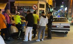 Yüksek sesle müzik dinleyen sürücü ehliyetinden oldu