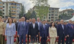 CHP Genel Başkanı Özel, Çankaya’da Gençlik Merkezi’nin açılışına katıldı