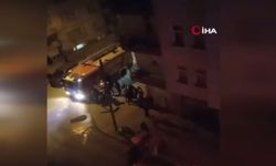 Ankara yürekleri ağıza getiren anlar! Evde mahsur kalan 2 çocuğa itfaiye yetişti