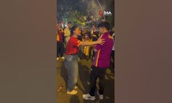 Ankara’da unutulmaz evlilik teklifi! Galatasaray’ın şampiyonluk kutlamasında yaşandı