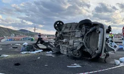 Çankırı'da Refüje Çarpan Otomobil Takla Attı: 1 Ölü 3 Yaralı