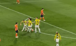Başakşehir - Fenerbahçe Maçında Tadic ve Talisca Arasında Gerginlik: Takım Arkadaşına Sert Tepki