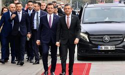 Silivri’den Sert Tepki Gecikmedi: Ekrem İmamoğlu Özgür Özel’e Yapılan Saldırıyı Kınadı!