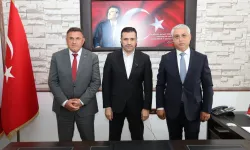 AK Parti'ye katılımlar devam ediyor: 5 belediye başkanı daha AK Parti’ye katıldı