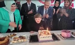 Ankara’da ayrımcılığa maruz kalan Down endromlu Mert’e MHP’den doğum günü sürprizi!