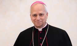 Yeni Papa Francis Prevost kimdir nereli kaç yaşında? Papa 14'üncü Leo kimdir? Görüşü nedir? Muhafazakar mı liberal mi?