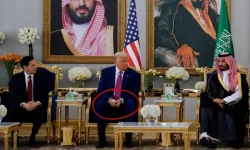 Trump Suudi Arabistan’da ikram edilen kahveyi içmedi: Sebebi ise şaşırttı!