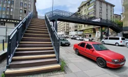 Ulucanlar Caddesi’ndeki üst geçit bakım onarımdan geçirildi