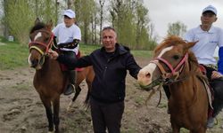 USAD VAN'DAKİ KIRGIZLARI UNUTMADI