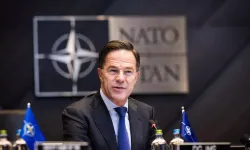 NATO Zirvesinde Gergin Anlar: Rutte Trump'ın Mesaj Skandalına Ne Dedi?