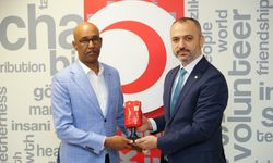 Somali Ankara Büyükelçisi kurban vekaletini Kızılay’a verdi