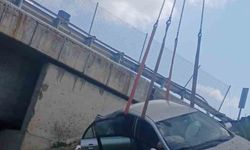 Bolu geçişinde otomobil köprüden uçtu: 2 yaralı