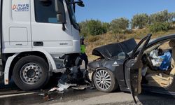 Bursa’da feci kaza! Otomobil ile tır çarpıştı: 1 ölü, 2 ağır yaralı