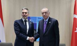 Cumhurbaşkanı Erdoğan, NATO Zirvesi’nde Hollanda Başbakanı Schoof ile Görüştü