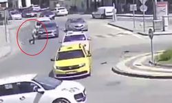 Bursa'da akılalmaz kaza! Otomobil çarptı, ayağa kalkıp yürüyüp gitti