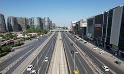 İstanbul'da bayramın ilk gününde yollar boş kaldı