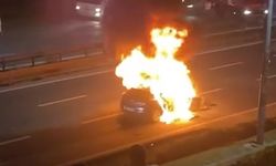Kağıthane’de Korkutan Kaza: Bariyerlere Çarpan Araç Alev Alev Yandı