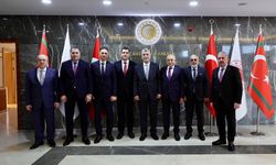 Ticaret Bakanı Bolat, Ayakkabı Sektörünün Temsilcileriyle Ankara'da Bir Araya Geld