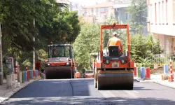 Ankara Çankaya’da yaz boyu asfalt mesaisi: Bozuk yollar yenileniyor