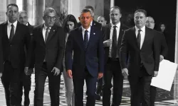 CHP’de İkinci Çatlak! Parti İçindeki Fikir Ayrılıkları Giderek Derinleşiyor