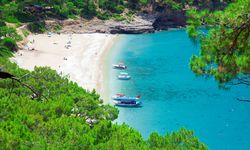 Fethiye'de denize girmek zorlaştı! Vatandaş ücretsiz plaja akın etti! Özel plaj boş kaldı