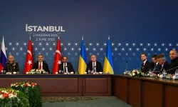 Çırağan’da Ateşkes Arayışı: Rusya-Ukrayna Görüşmesinden “Olumsuz Değil” Mesajı Geldi