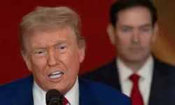 Trump’ın İran saldırısı ABD siyasetini karıştırdı: Demokratlar anayasayı işaret etti azil çağrısı yükseldi